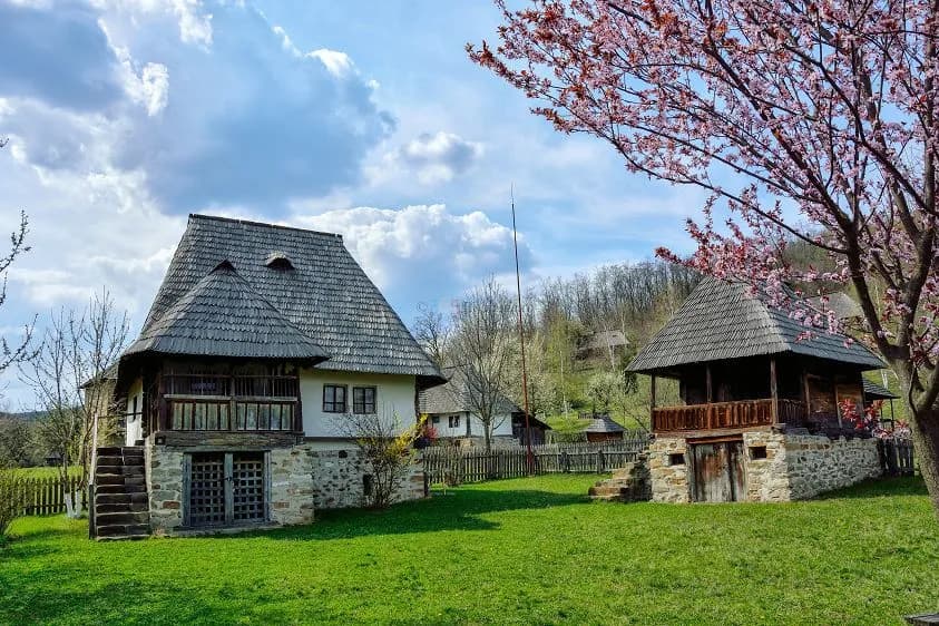 Muzeul Satului Vâlcean