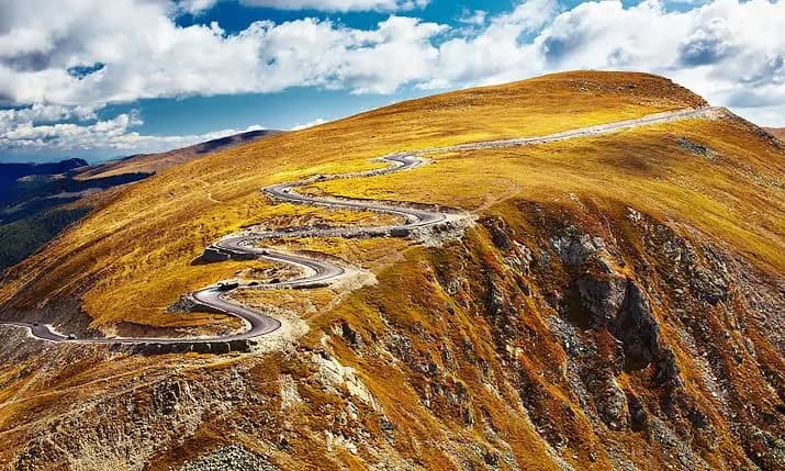 Transalpina – ghid complet pentru cel mai spectaculos drum montan din Romania